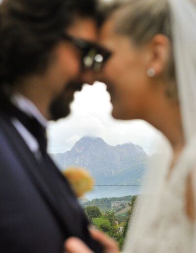 Foto degli sposi con dietro il Gran Sasso, Teramo